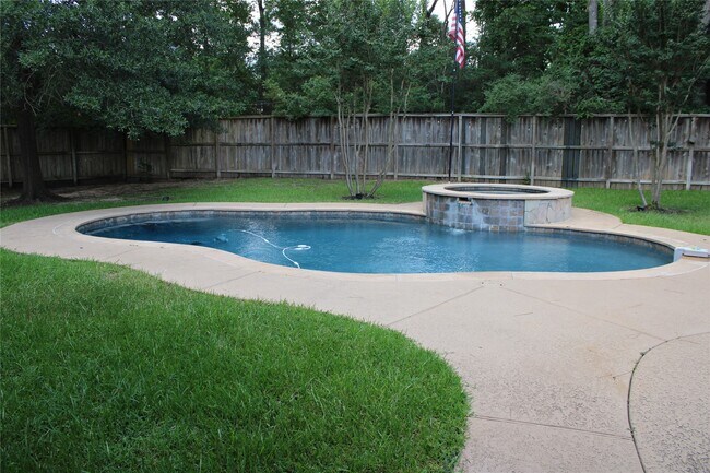 Building Photo - 130 E Lasting Spring Cir