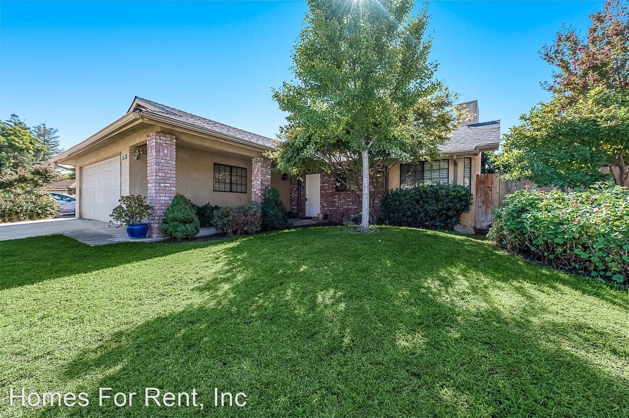 1669 E Pryor Dr, Fresno, CA 93720 House Rental in Fresno, CA