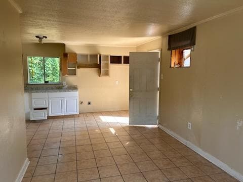 Building Photo - 2351 Desoto Dr