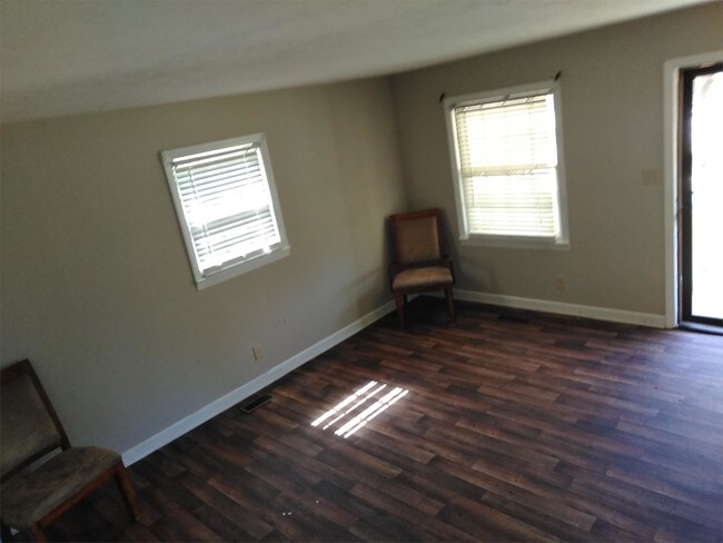 Building Photo - 314 Brookwood Ave