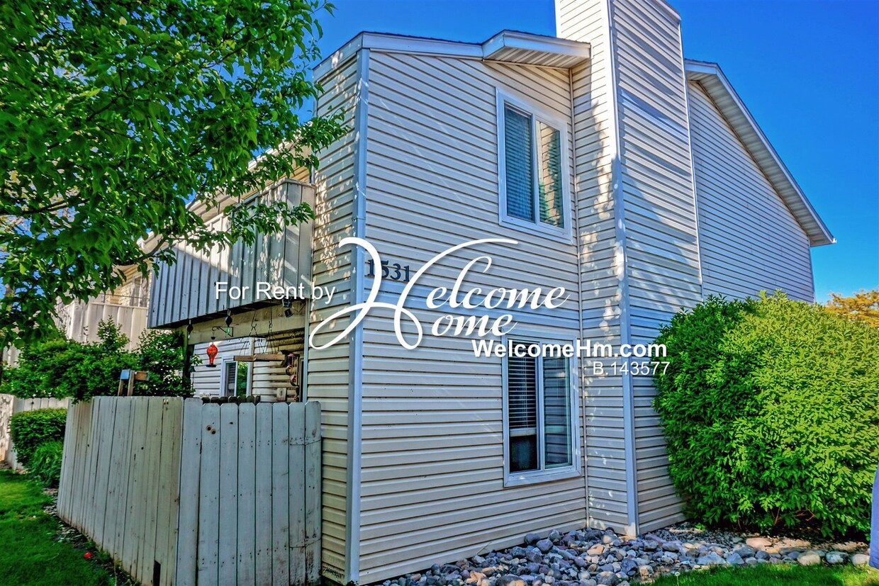 Primary Photo - 1531 Delucchi Ln