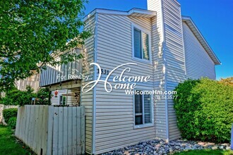 Building Photo - 1531 Delucchi Ln