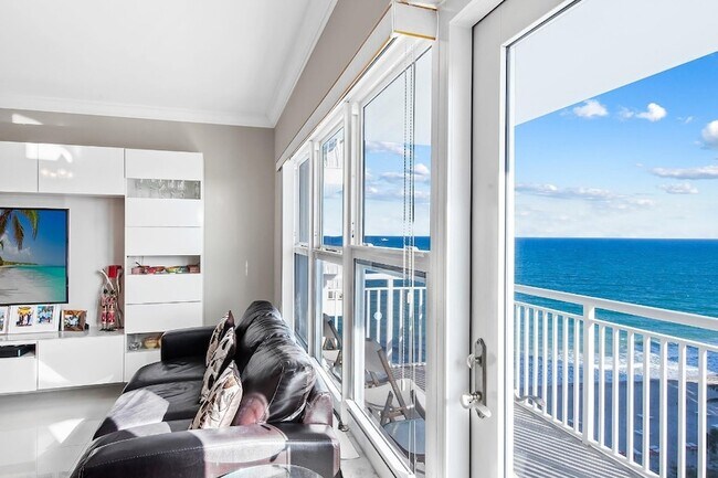 Building Photo - 3850 Galt Ocean Dr