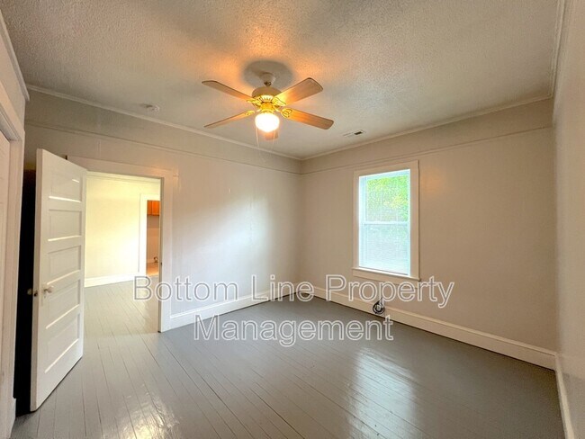 Foto del edificio - 714 S Franklin St