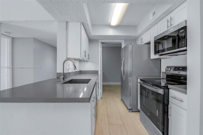 Foto del edificio - 5780 Rock Island Rd