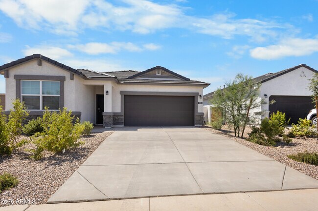 Foto del edificio - 18351 W Hackamore Dr