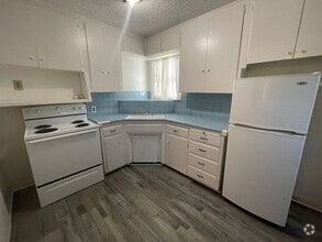 Building Photo - 552 E Grumman Dr