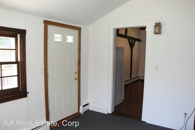 Building Photo - 123 Armonk Rd