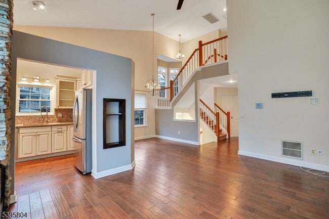 Building Photo - 1606 Windsor Ct