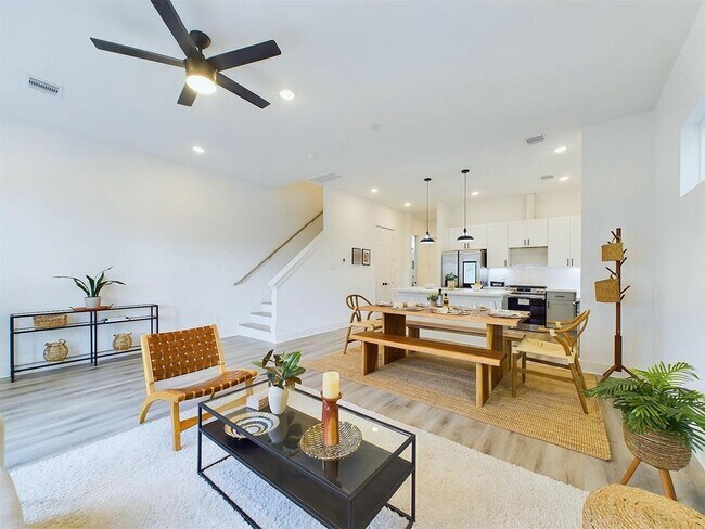 Foto del edificio - 5910 Eastwood St