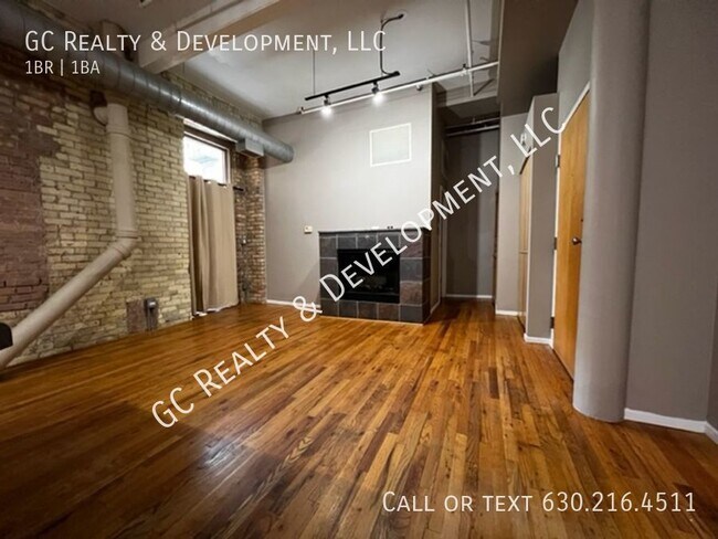 Foto del edificio - ***GOTHAM LOFT - 1 BDRM / GARAGE PARKING I...