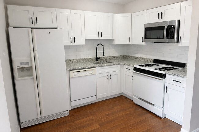 Foto del edificio - 8034 Craig St