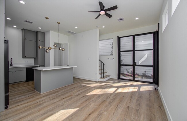 Building Photo - 4605 Edison St