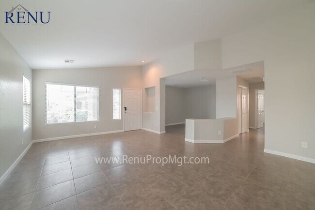 Foto del edificio - Available Now! Single Story 3 Bed, 2 Bath ...