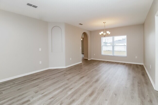 Building Photo - 515 Maricopa Dr