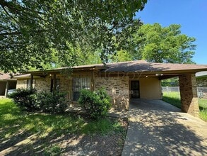 Building Photo - 6731 George Washington Dr