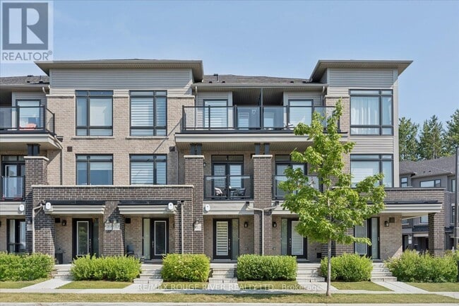 Building Photo - 6 Esquire Wy