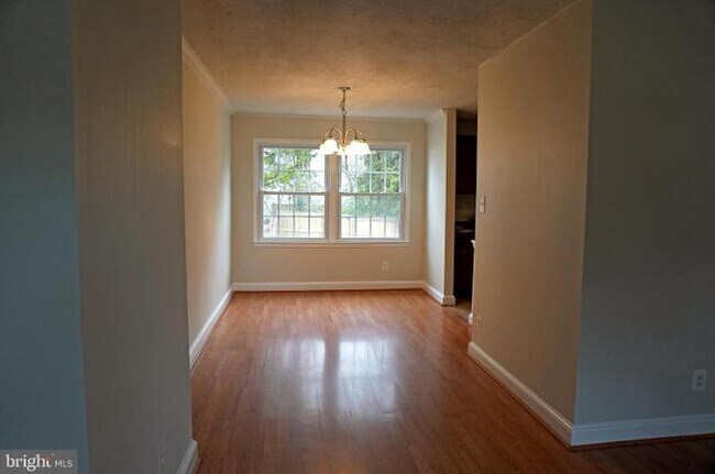 Foto del edificio - 6272 Paddington Ln