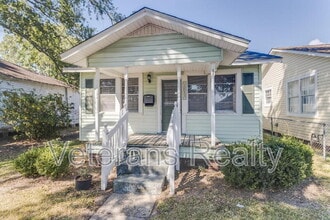 Building Photo - 1615 31st Ave