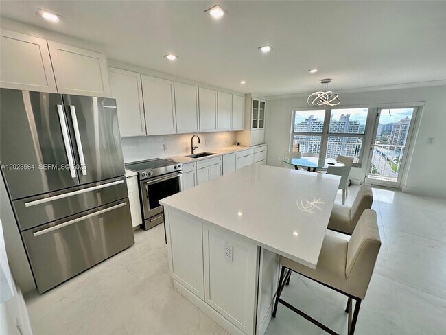 Foto del edificio - 3000 E Sunrise Blvd