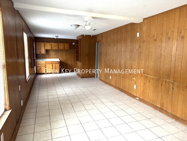 Foto del edificio - 702 S Edgewood Dr