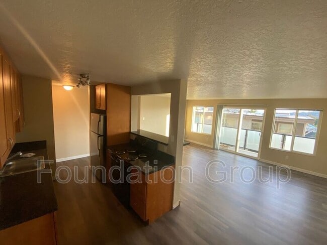 Building Photo - 2405 NW 65th St