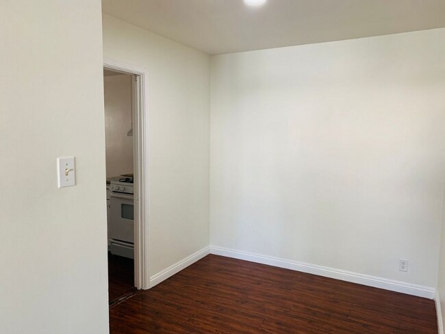 Foto del edificio - 1410 S Sycamore St