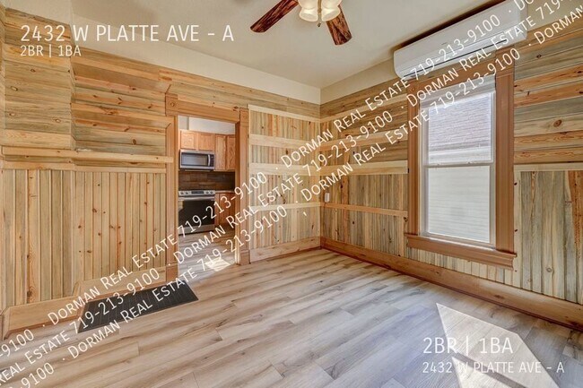 Building Photo - Beautiful 2 Bedroom Front Unit Of A Charmi...