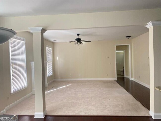 Foto del edificio - 1847 Tranquil Field Dr NW