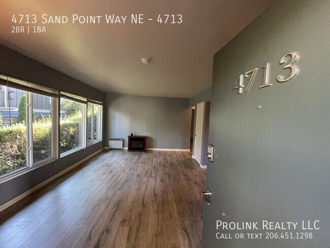 Foto del edificio - 4713 Sand Point Way NE