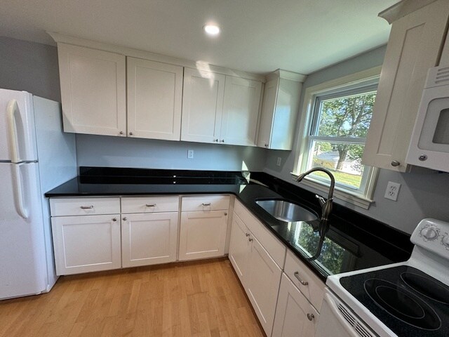 Building Photo - 97 Woodland Rd