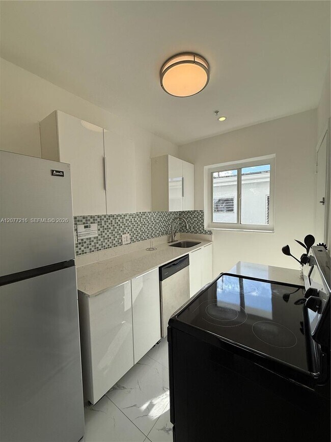 Foto del edificio - 1538 Jefferson Ave