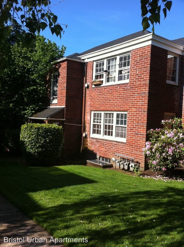 Primary Photo - 5600 NE Sandycrest Ter