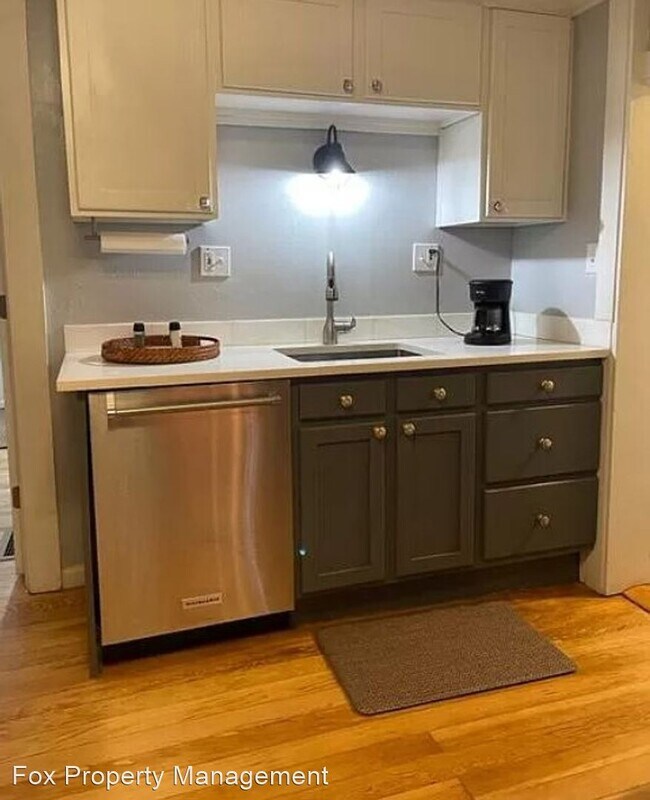 Foto del edificio - 2 br, 1 bath House - 809 La Farge Avenue