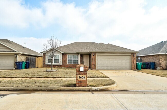Foto del edificio - Beautiful 3 Bed 2 Bath Home in Moore!