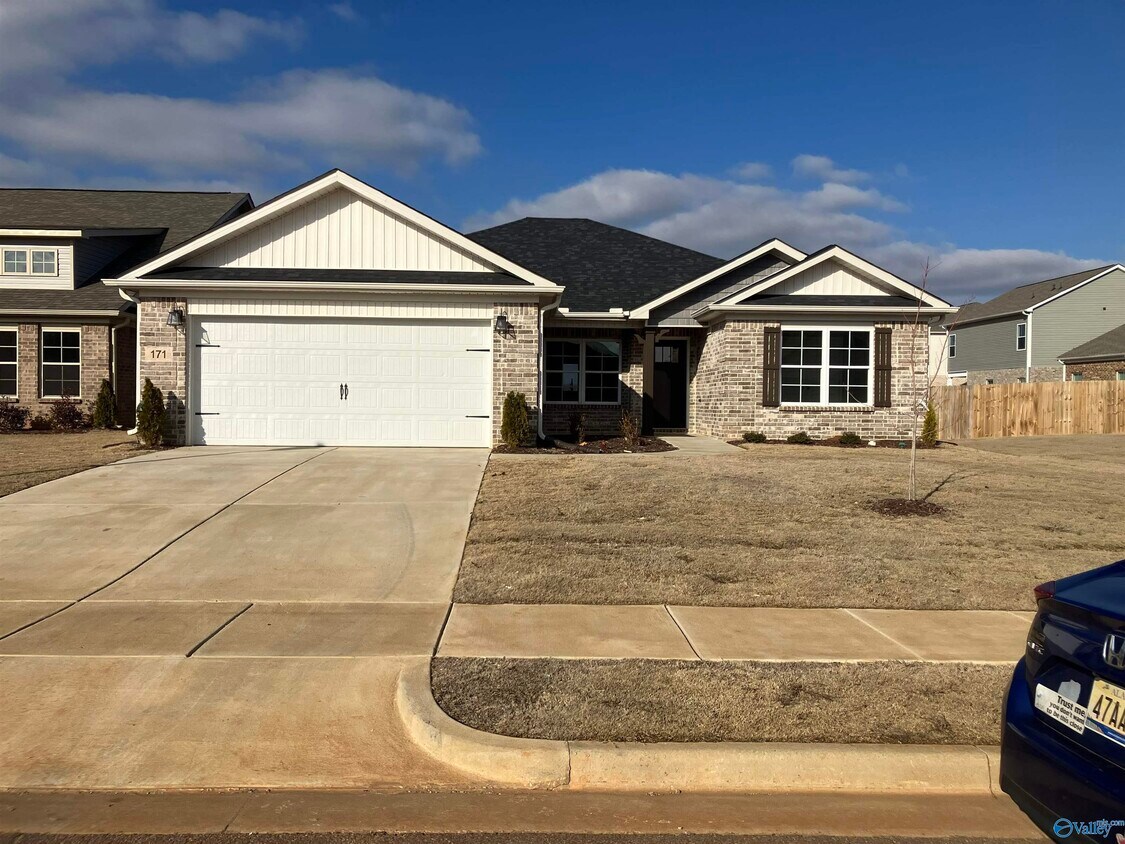 171 Beaver Brook Pl, Toney, AL 35773 House Rental in Toney, AL