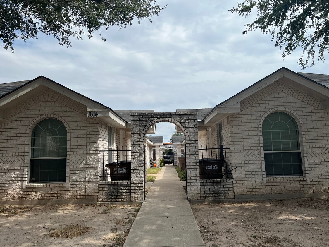 1614 Phoenix St Unit A, Edinburg, TX 78541 1614 Phoenix St Edinburg