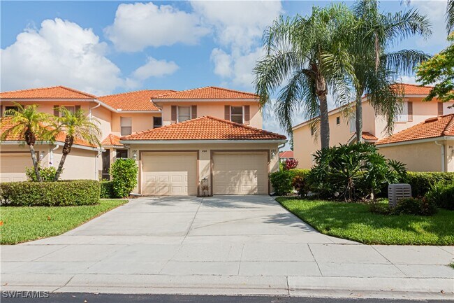 Building Photo - 260 Robin Hood Cir