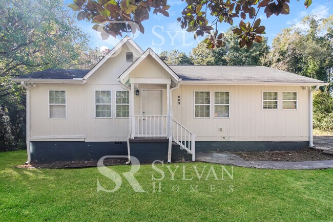 Building Photo - The living is easy in this 3 bedroom, 2 ba...