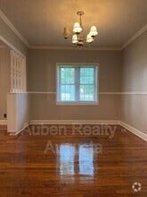Building Photo - 328 Seminole Dr