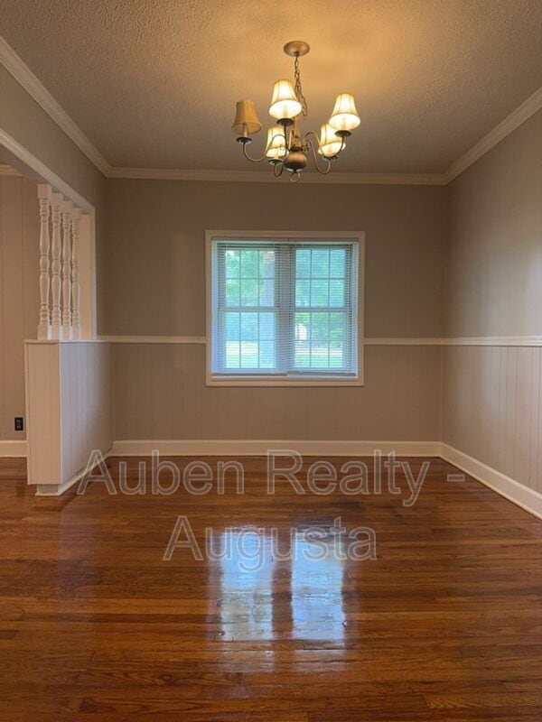 Building Photo - 328 Seminole Dr