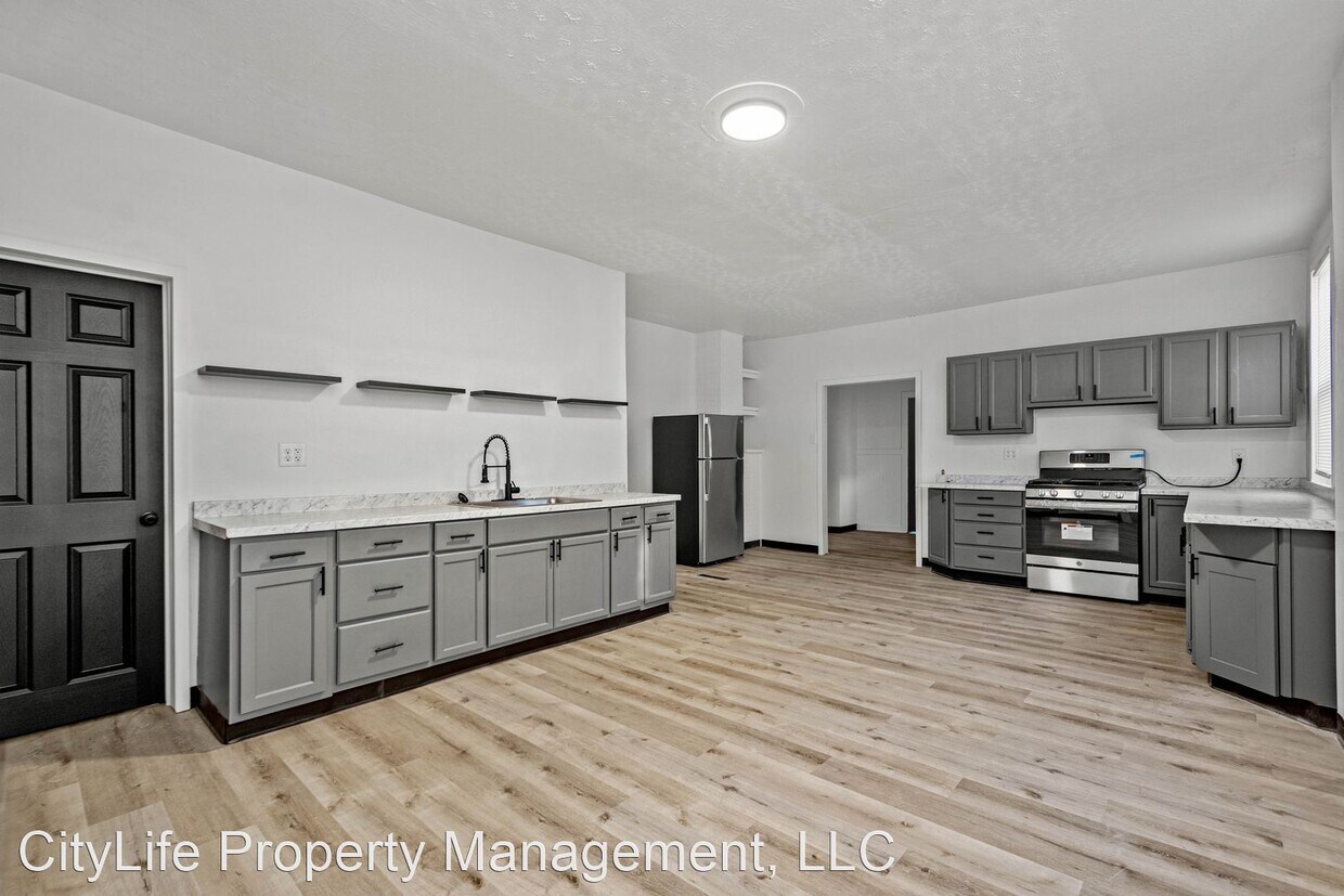 Primary Photo - 3 br, 2 bath House - 813 9th Avenue
