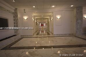 Building Photo - 5700 Collins Ave