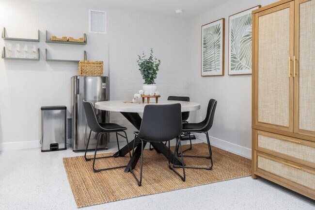 Foto del edificio - 4000 Highland Dr