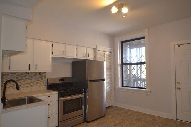 Foto del edificio - 2943 N Halsted St