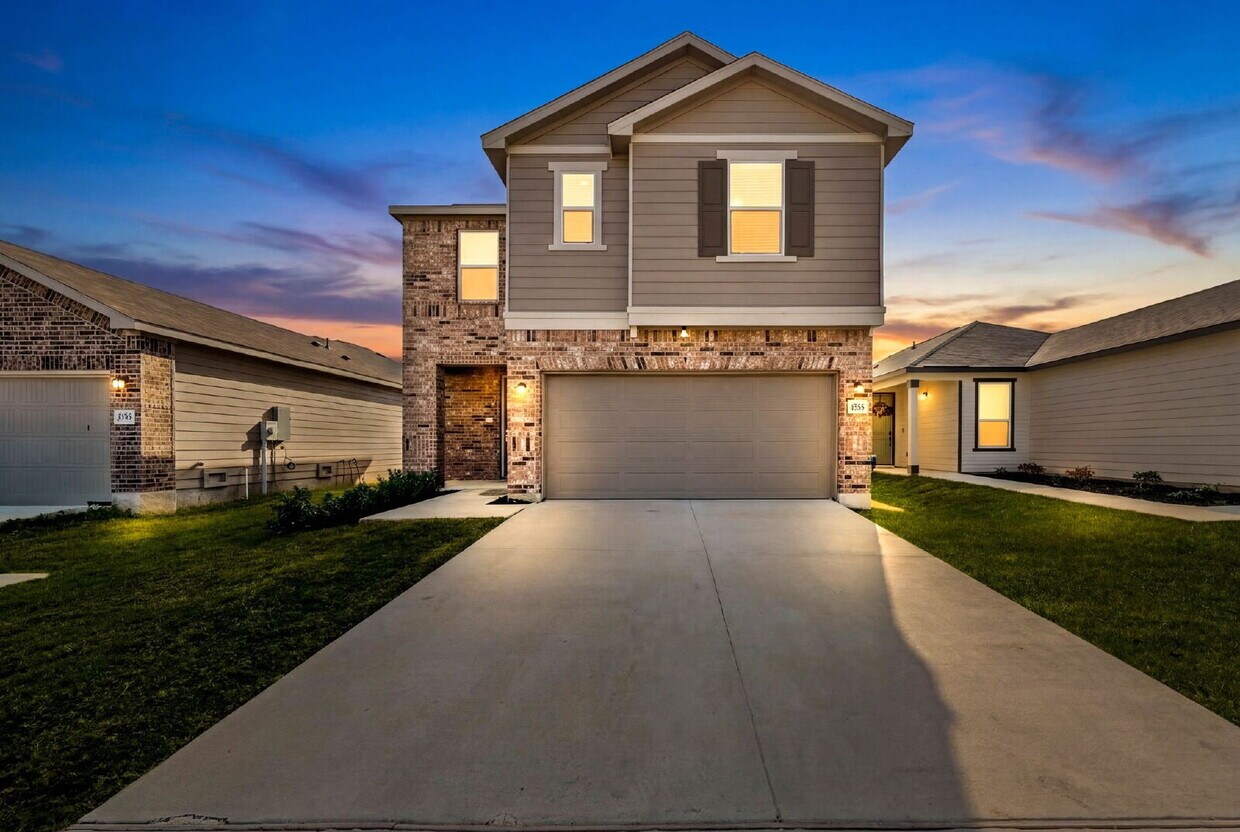 Photo - "Charming 3-Bed Sanctuary with 2.5 Baths at 4750 Broadside Ave!"