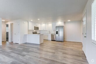 Building Photo - 9642 Hoff Dr