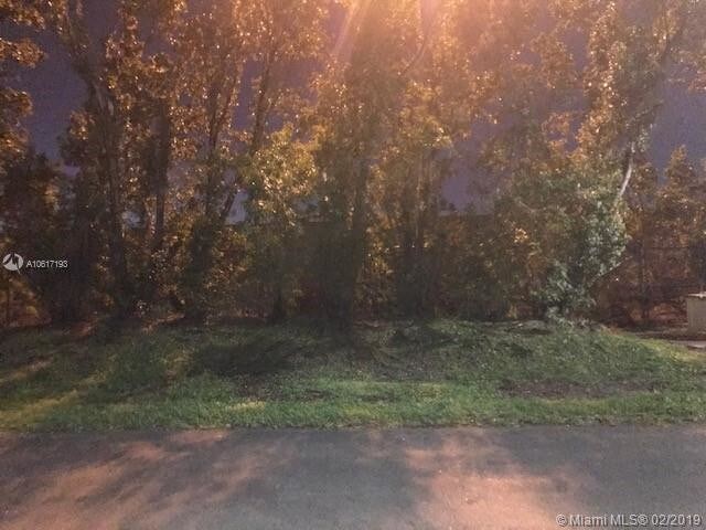 Foto del edificio - 8421 NW 138th St