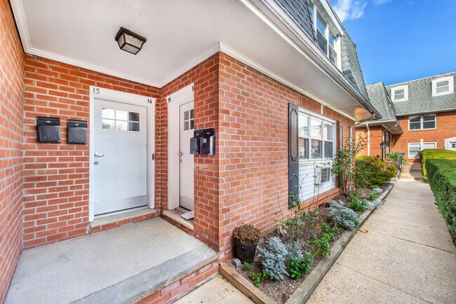 Foto del edificio - 25 River Rd