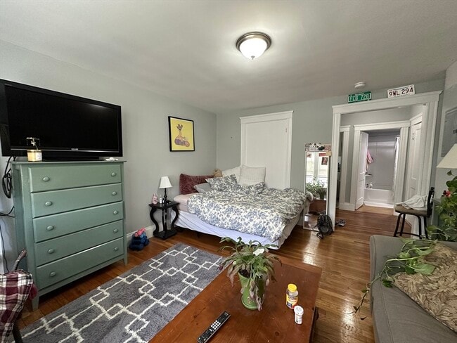 Foto del edificio - 8 Brooks Park